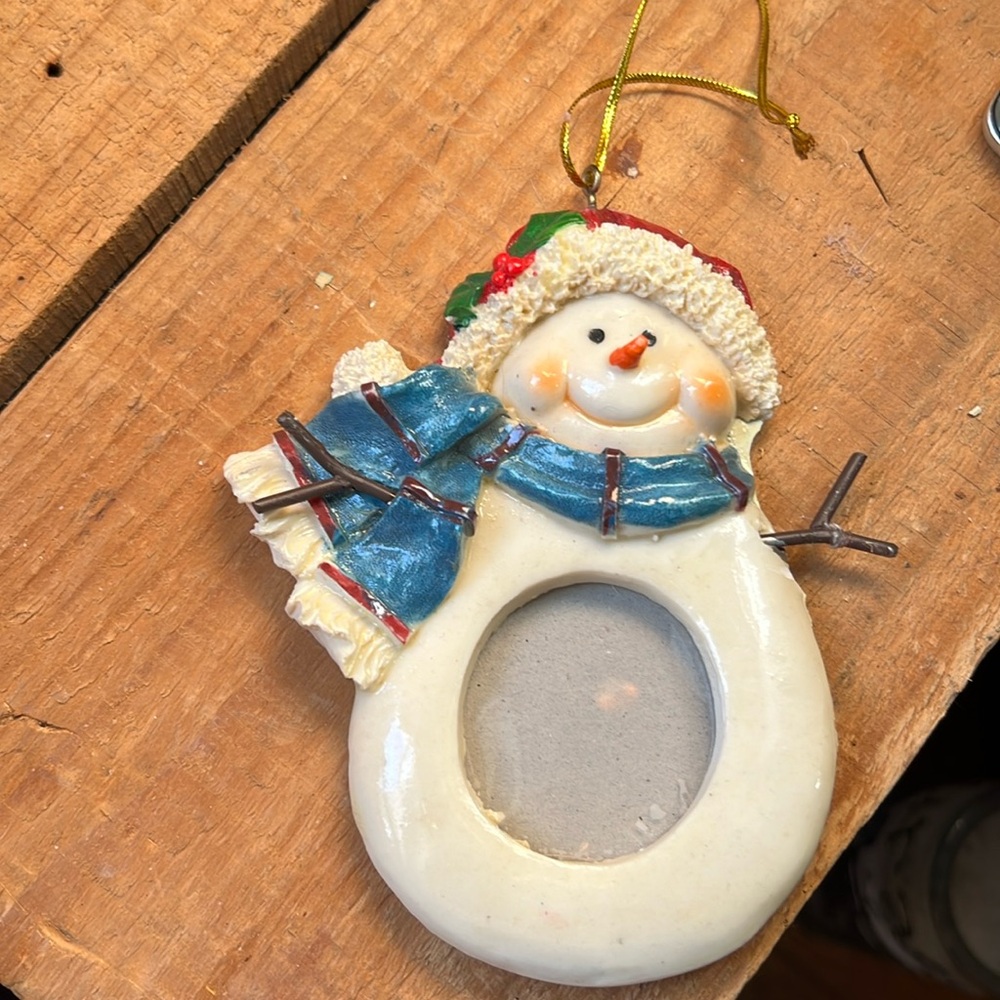 Frame snowman ornament
